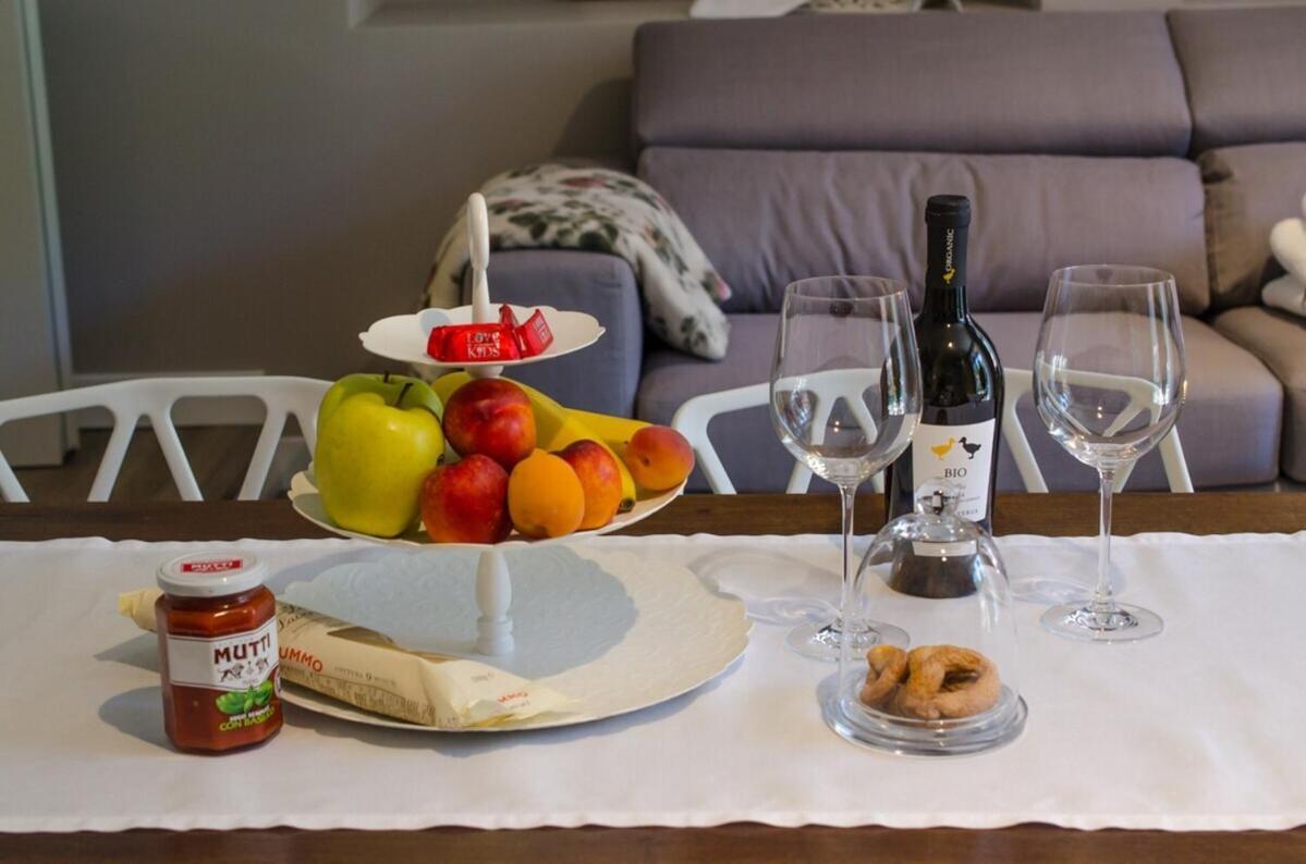 Chocolat La Mairie Apartment Оменя Екстериор снимка